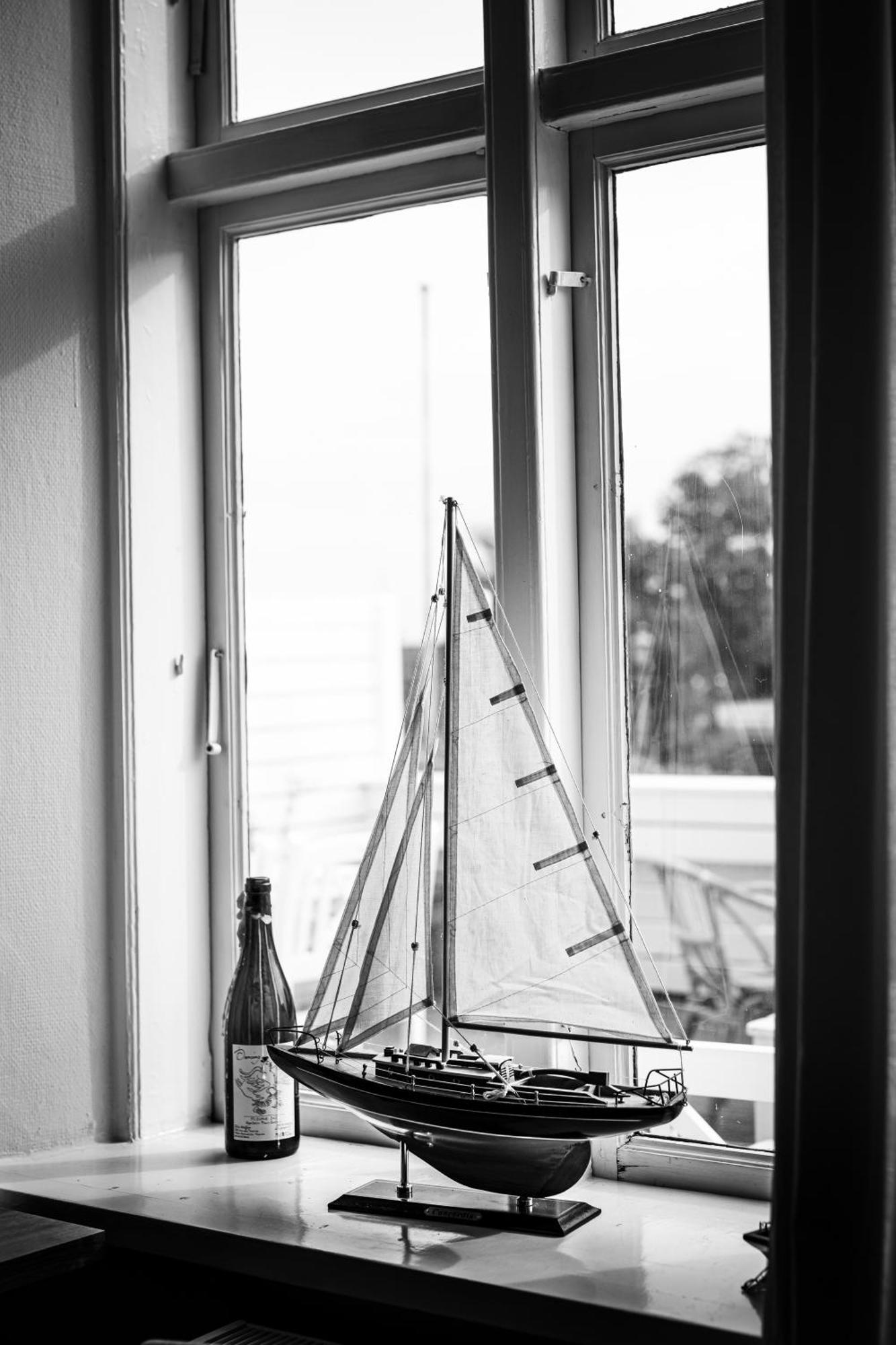 Arnfeldt Hotel Ærøskøbing Exteriör bild