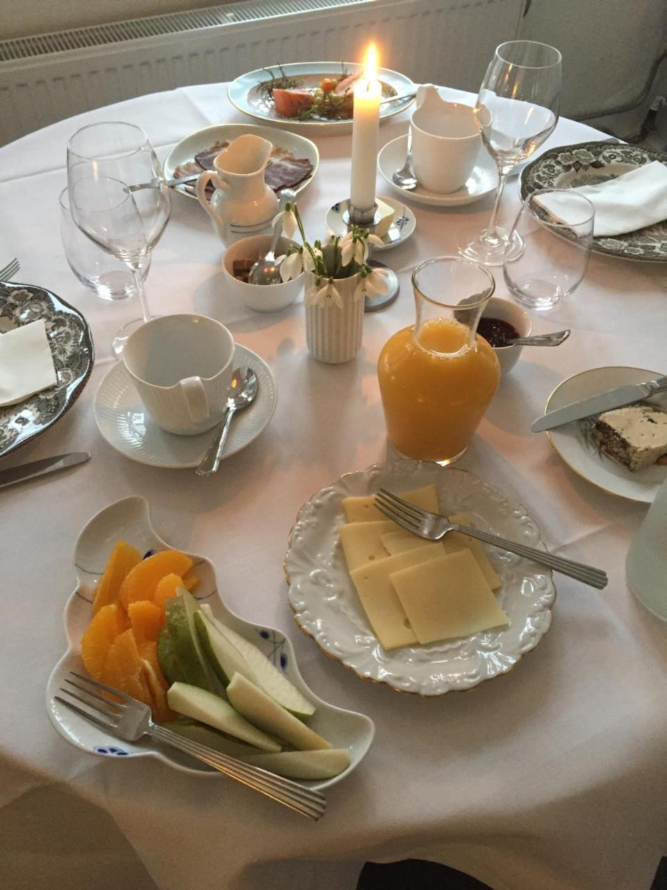 Arnfeldt Hotel Ærøskøbing Exteriör bild